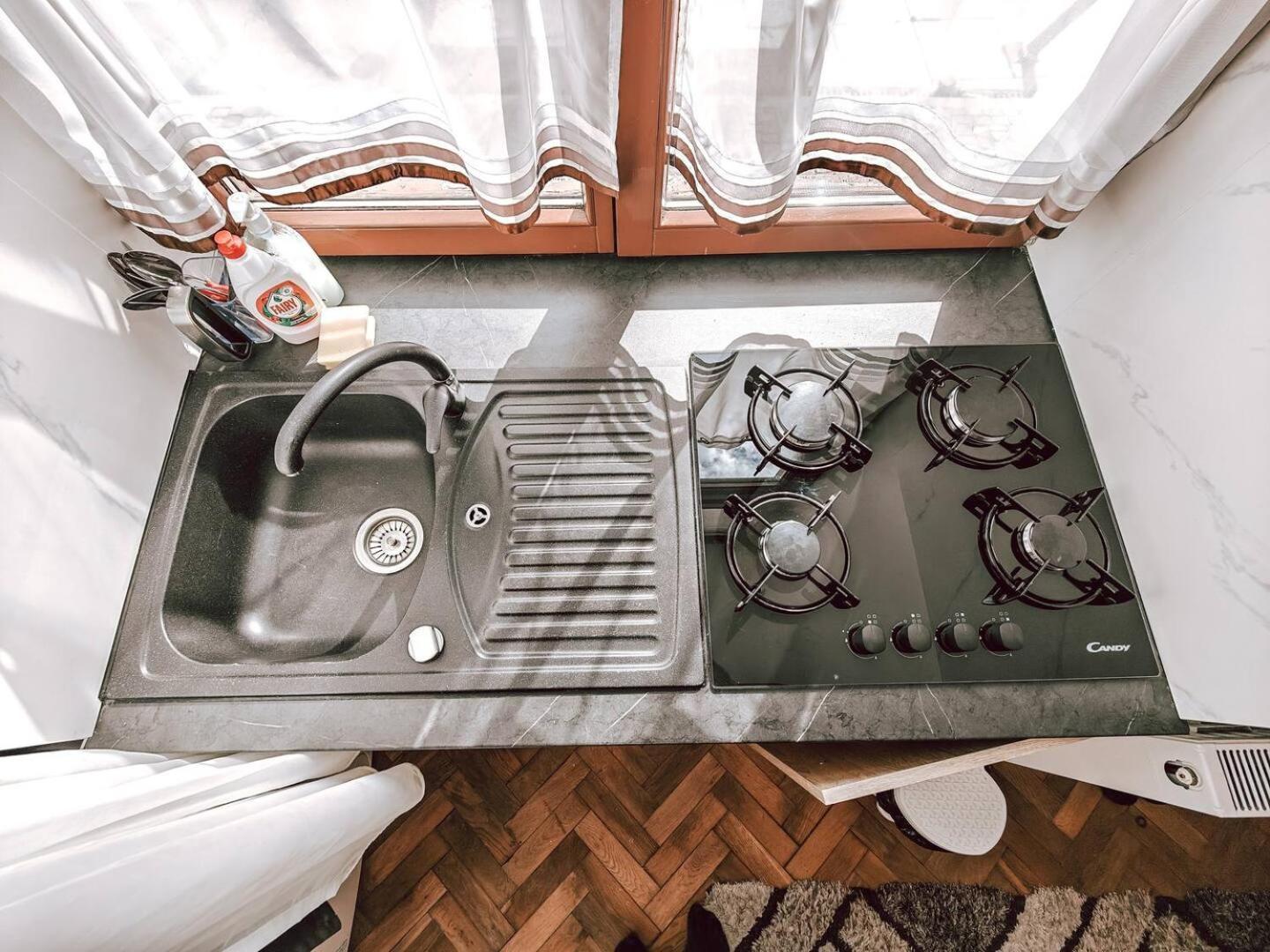 Berindei Studio - City Center - Private Parking Cluj-Napoca Eksteriør billede