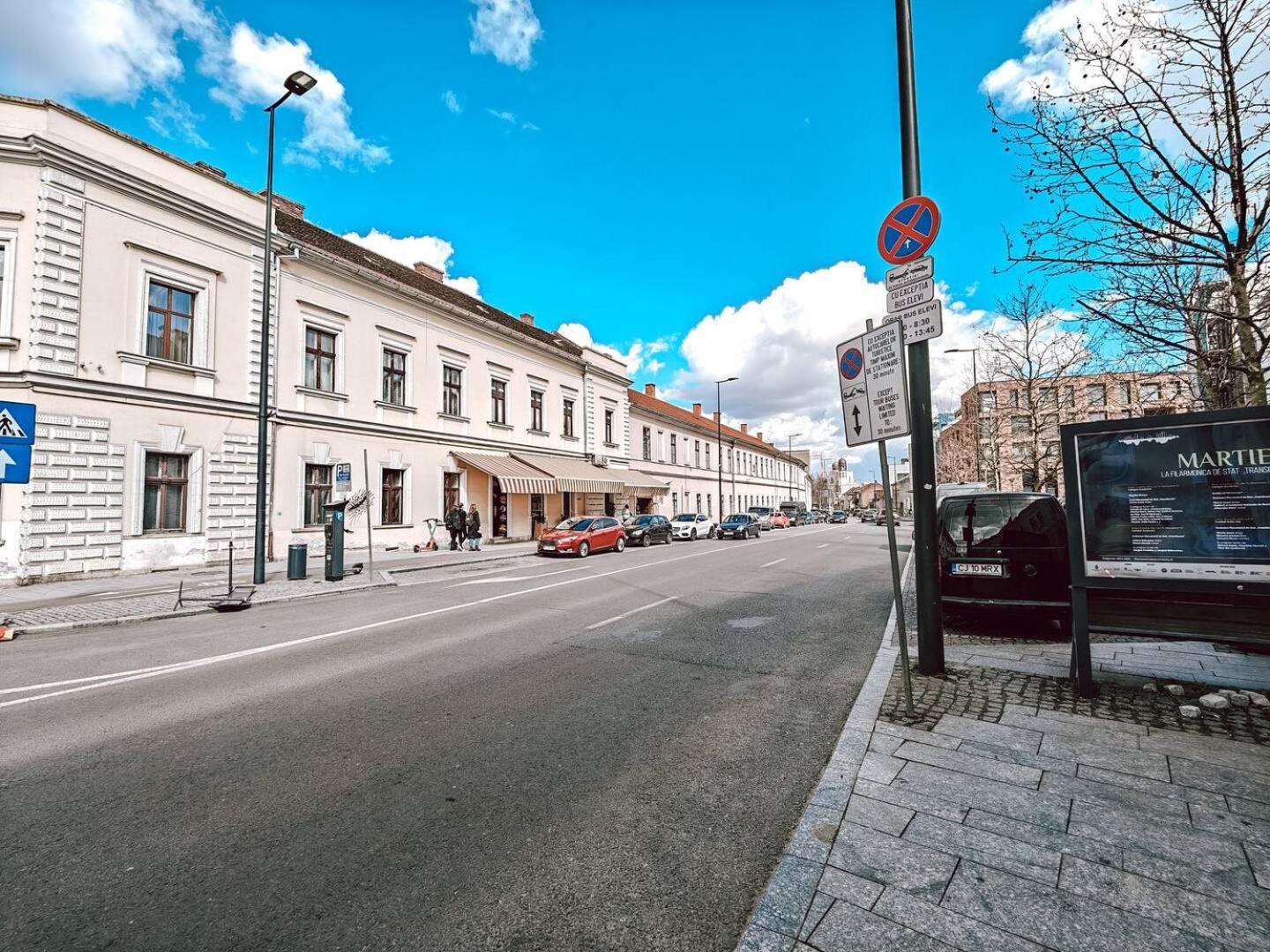 Berindei Studio - City Center - Private Parking Cluj-Napoca Eksteriør billede